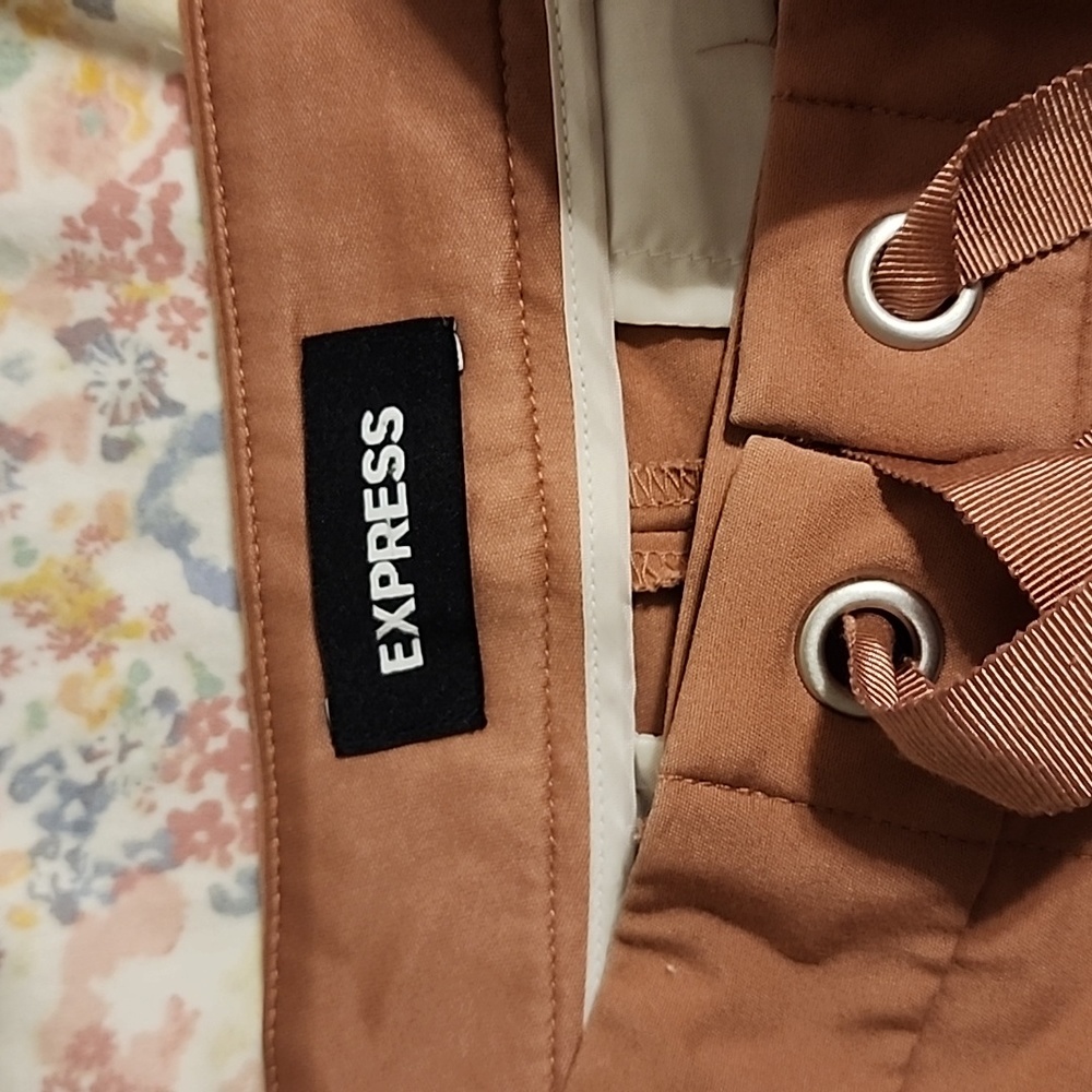 Express shorts - Picture 2 of 2